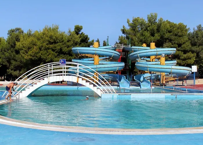 Apartamento With Parking Space - 20812 Rovinj